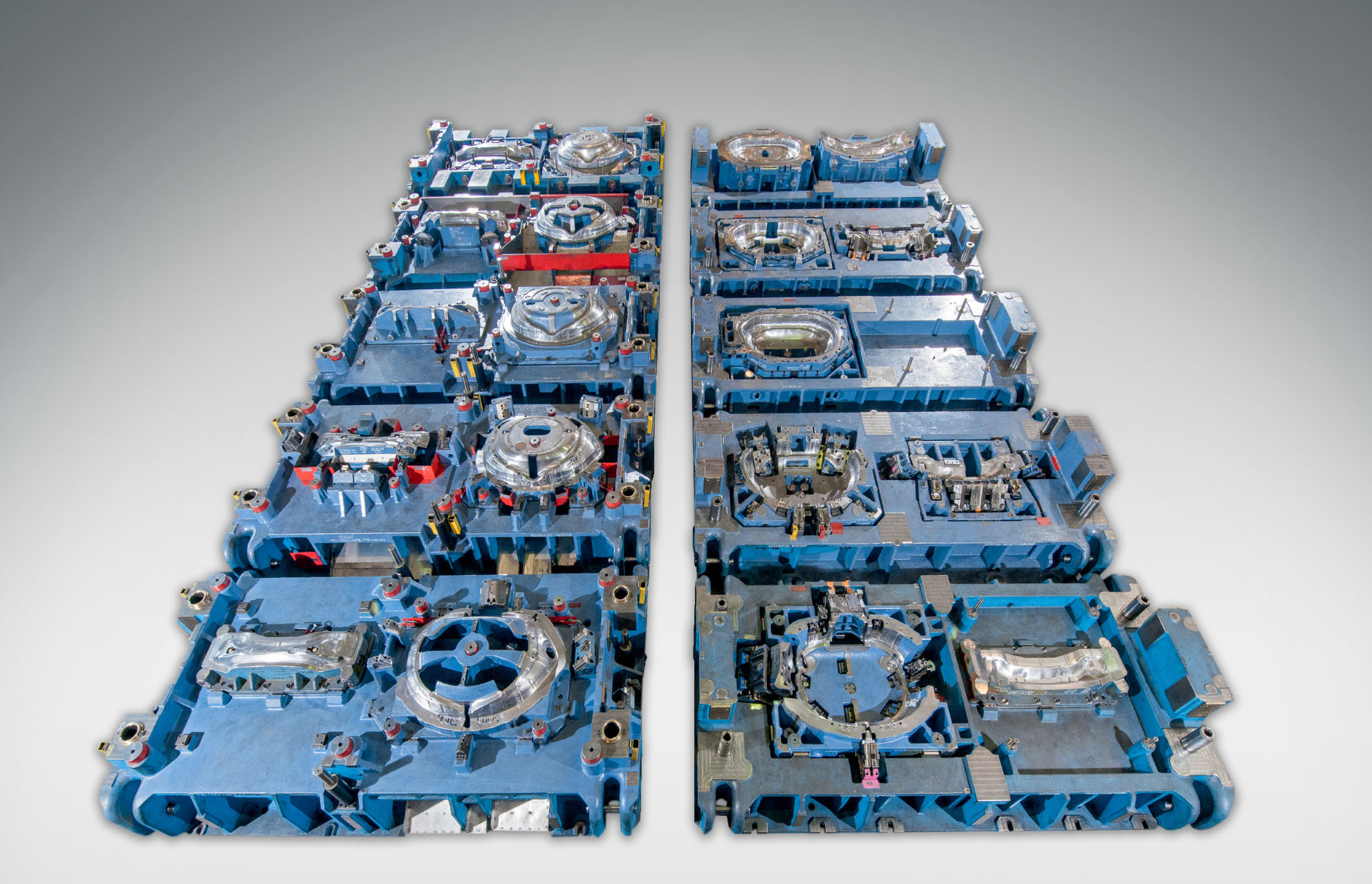 Line die (tandem tool) for cold forming: multiple individual tools arranged in sequence for sequential forming steps of large sheet metal parts.